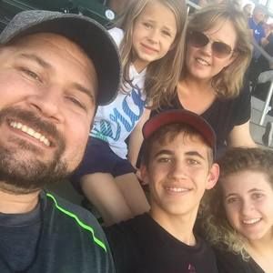 Meet your Posher, Kacey